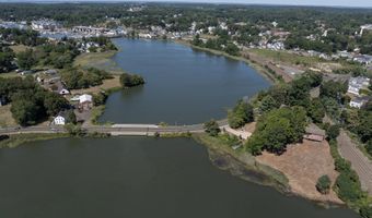 25 S Montowese St, Branford, CT 06405