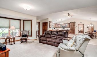 18345 Nottingham Ct, Basehor, KS 66007