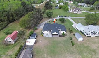 111 Waterway Ct, Aydlett, NC 27916