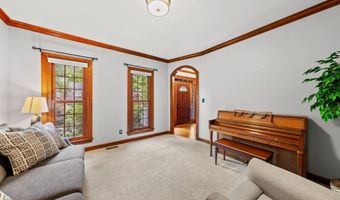 1030 W Sterlington Pl, Apex, NC 27502
