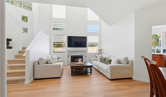 1176 S Country Gln, Anaheim, CA 92808