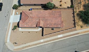1704 Tenen Pass Dr, Benson, AZ 85602