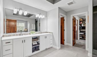 405 Riverside Cir, Anoka, MN 55303