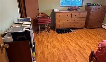 20 Zambarano Ave 202, North Providence, RI 02911