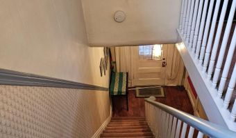 103 4th St, Bangor, ME 04401