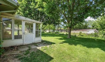 1210 Mcintyre Dr, Auburn, IN 46706