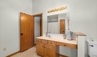 895 Williamsburg Ct, Ashland, OH 44805