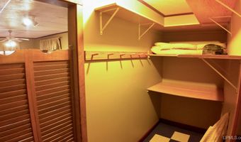 6856 Five Mile Pt, Allouez, MI 49805