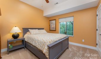 34 Finch Drive 10, Asheville, NC 28804