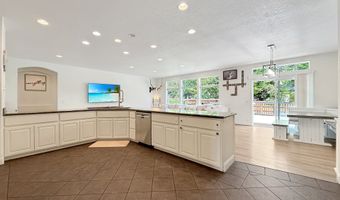 15618 Pedrioli Dr, Brookings, OR 97415