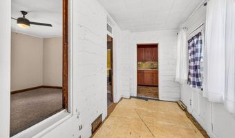 127 Walnut St, Ashville, OH 43103