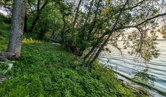 1705 Oakwood Ter, Albert Lea, MN 56007
