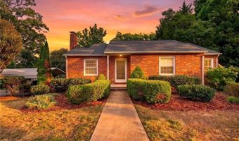 203 Ridgecrest Rd, Asheboro, NC 27203