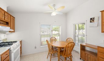 504 WEAVER Dr 504, Dover, DE 19901