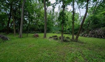 42782 N Lake Ave, Antioch, IL 60002