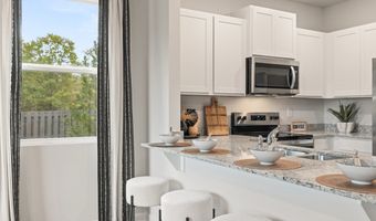 5989 SKYLAR Dr, Atlanta, GA 30336