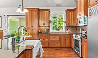 87957 10TH St, Veneta, OR 97487
