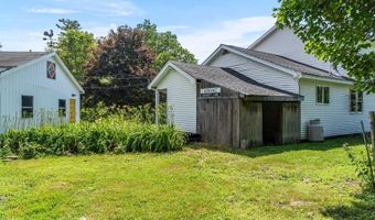 252 Meadowhill Rd, Manchester, ME 04351