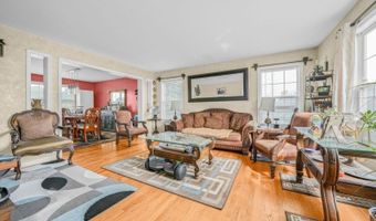 1 SOUTHDOWN Dr, Andover, NJ 07848