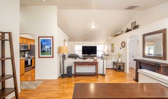 2002 S 60TH St, Springfield, OR 97478
