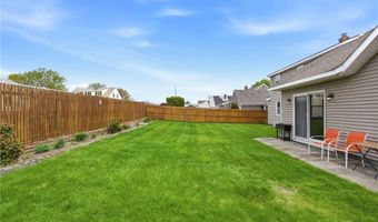 123 Royal Ave, Cranston, RI 02920