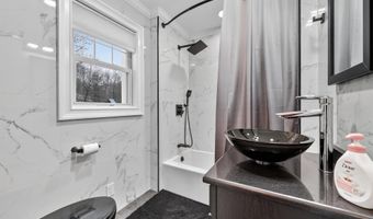 69 S Airmont Rd, Airmont, NY 10901