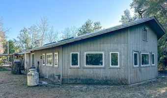 341 Smith Rd, Apalachicola, FL 32320