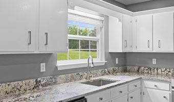11134 London Ln, Apison, TN 37302