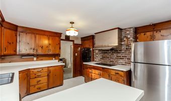 23 Roselawn Ave, North Smithfield, RI 02824