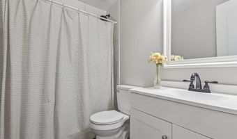 140 Merlin Dr, Athens, GA 30606