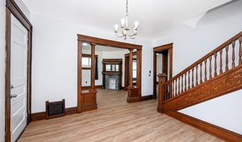 537 E Buchtel Ave, Akron, OH 44304