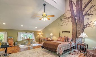14 Shelton Branch Rd, Barnardsville, NC 28709