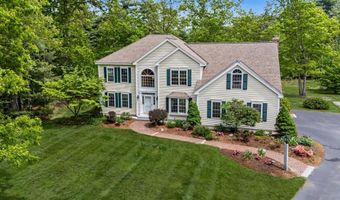 14 Karolina Ln, Bedford, NH 03110
