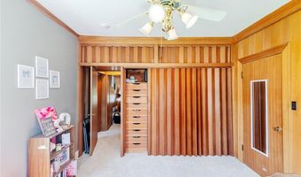708 N 5th St, Atchison, KS 66002