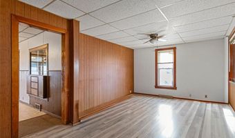 604 Ulstad Ave, Albert Lea, MN 56007