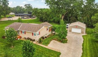 20440 147th St, Basehor, KS 66007