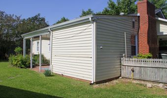 4237 Washington St, Ayden, NC 28513