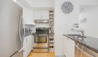 30 Tansy Ct, Bedminster, NJ 07921