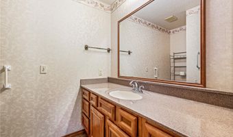 9 Lawson Ln, Bella Vista, AR 72715