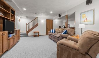 2521 E INGLEWOOD Pl, Appleton, WI 54915