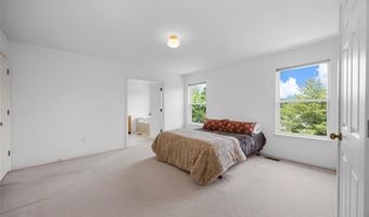 1214 Westrun Dr, Ballwin, MO 63021