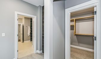 200 W Boxthorn Dr, Andover, KS 67002