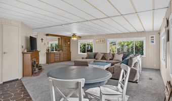 21986 LAUREL Ave, Aurora, OR 97002