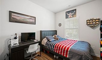 137 Lynwood Ln, Ball Ground, GA 30107