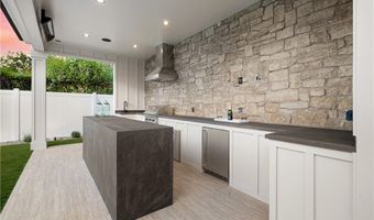 16728 Morrison St, Encino, CA 91436