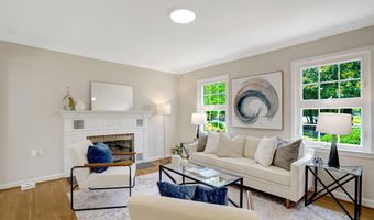 7107 COVENTRY Rd, Alexandria, VA 22306