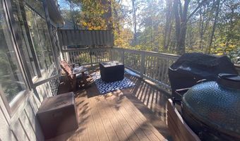 7735 Country Club Rd, Athens, OH 45701