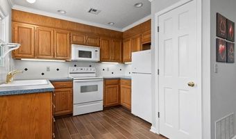 2609 Camelot Ct, Bartlesville, OK 74006