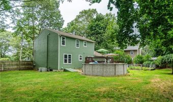 65 Jeri Lynn Cir, Warwick, RI 02886