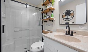 1250 N Main St, Amherst, OH 44001